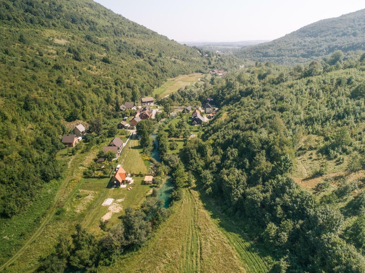 Plitvice Chalet Villa Korana ภายนอก รูปภาพ