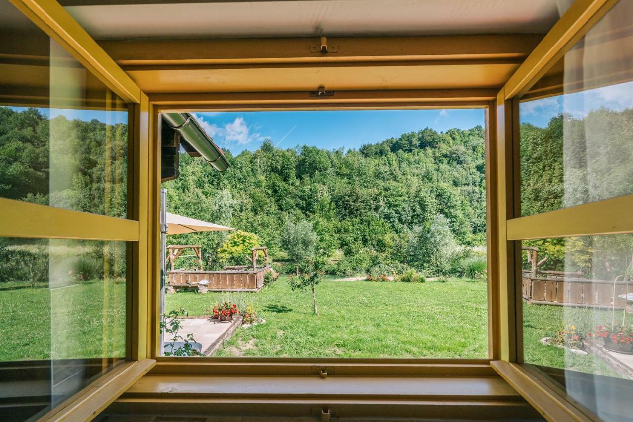 Plitvice Chalet Villa Korana ภายนอก รูปภาพ