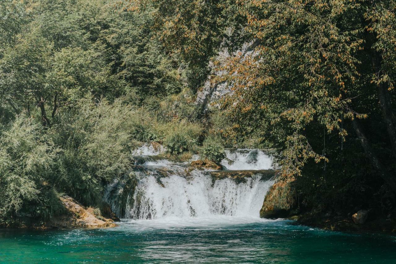 Plitvice Chalet Villa Korana ภายนอก รูปภาพ